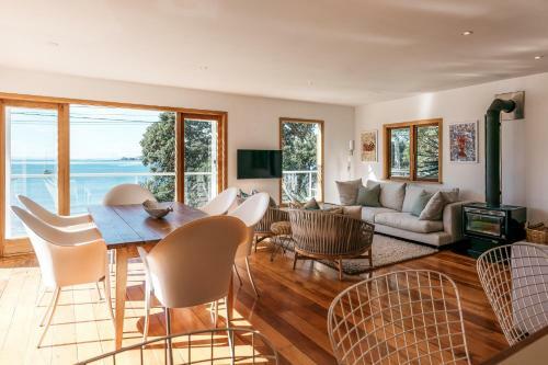 The Beach House - Oneroa Beach