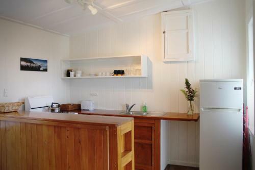 Lake Brunner Lodge Cottage