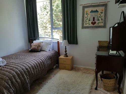 Lakeview Cottage Bed And Breakfast