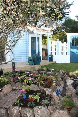 Castlewood Cottage