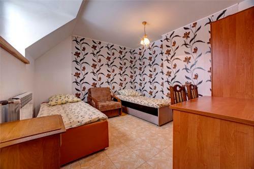 Hostal Noclegi Dw�r Szlachecki Biedacz�w