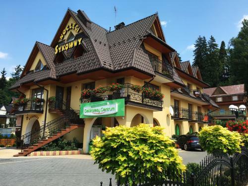 Hostal Sykowny