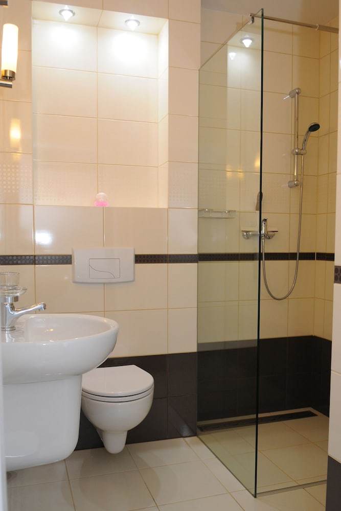 Hostal Pension Villa Karmelia