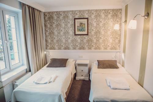 Hotel Dom Goscinny Bialy Dworek