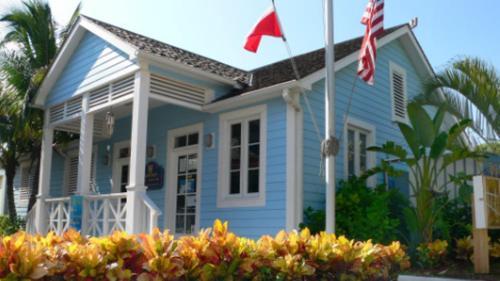 Hotel Valentines Resort & Marina
