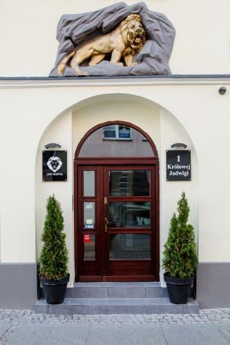 Lew Hostel