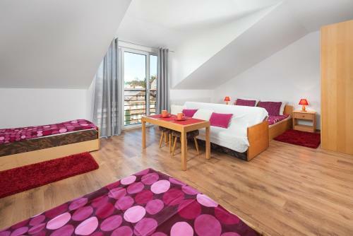 Hostal Dom Wypoczynkowy Arka