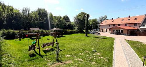 Hostal Zajazd Zamkowy - Schlo�gasthof