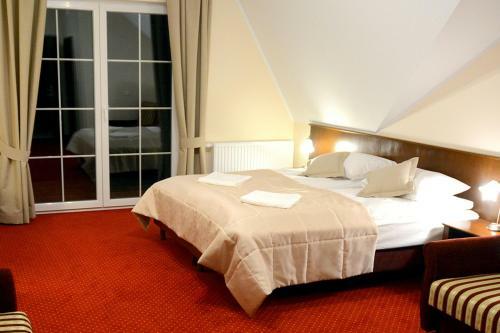 Hotel Dworek Jamne?ski