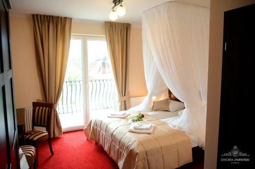 Hotel Dworek Jamne?ski