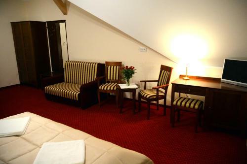 Hotel Dworek Jamne?ski