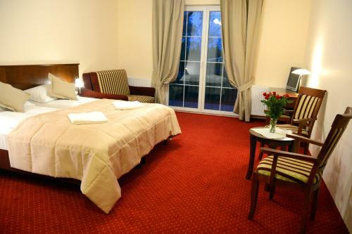 Hotel Dworek Jamne?ski
