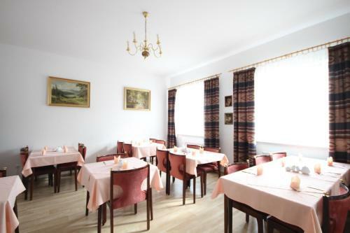 Hostal Dworek ?eba