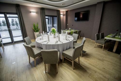Hotel Astone Conference & Spa