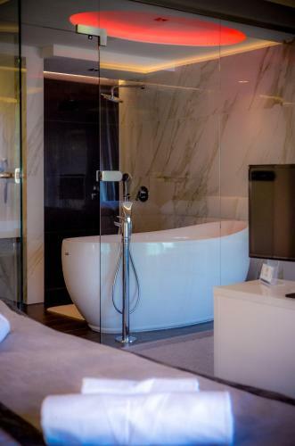 Hotel Astone Conference & Spa