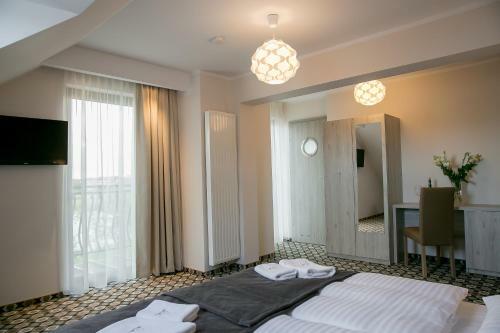 Hostal Marina Mielno Z Widokiem Na Jezioro