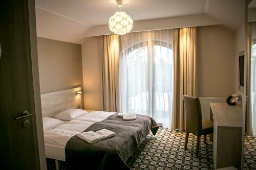 Hostal Marina Mielno Z Widokiem Na Jezioro