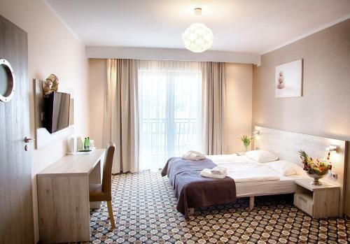 Hostal Marina Mielno Z Widokiem Na Jezioro
