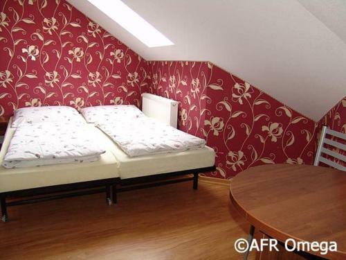 Hostal Brydar With Sauna, Swimming Pool And Jacuzzi