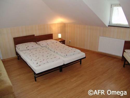 Hostal Brydar With Sauna, Swimming Pool And Jacuzzi
