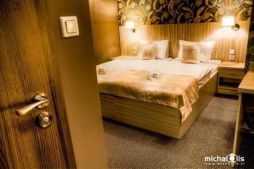Hotel Aviator
