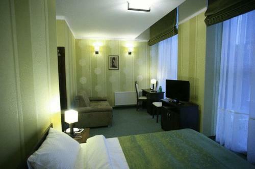 Hotel Aviator