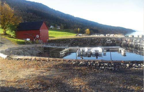 Holiday Home V�gstranda Hjelvik II