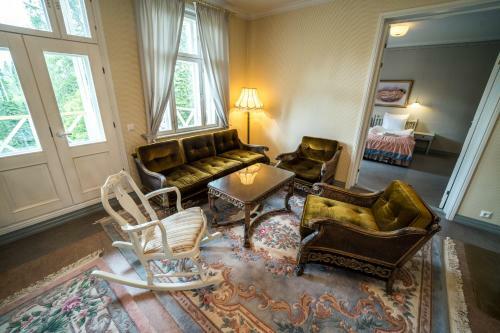 Karolineburg Manor House Hotel