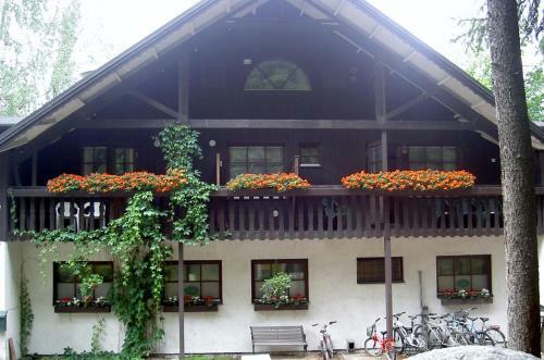 Cronin's B&B Guesthouse