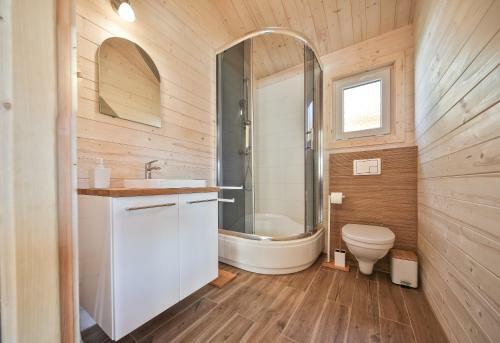 Lodge S?oneczne Domki Pustkowo