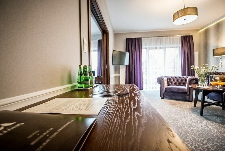 Hotel Poledno