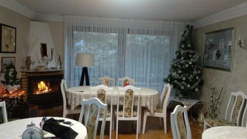 Hostal Villa Almira
