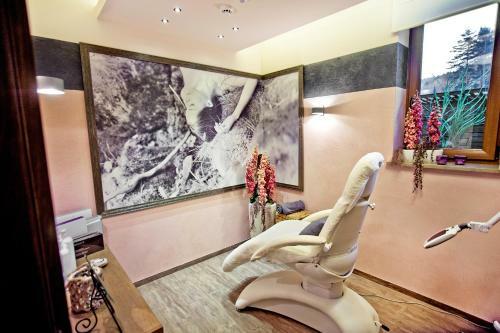 Hostal Hotel & Spa Czarny Gro?