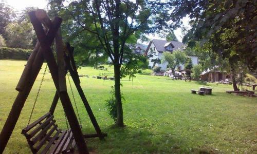 Hostal Go?ciniec Pod Czeremch?