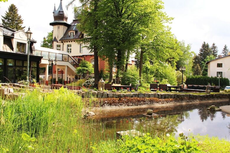 Hotel Szrenicowy Dw�r