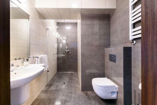 Hotel Nowy Dw�r