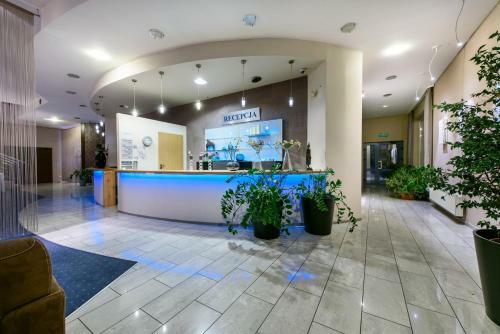 Hotel Nowy Dw�r