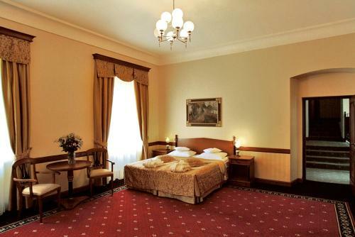 Hotel Zamek Na Skale