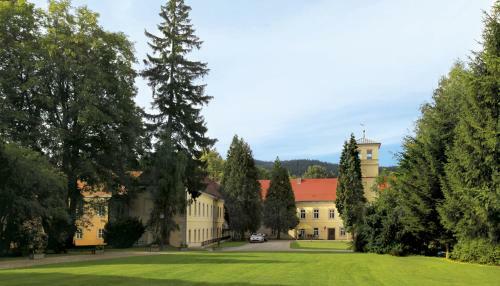 Hotel Zamek Na Skale