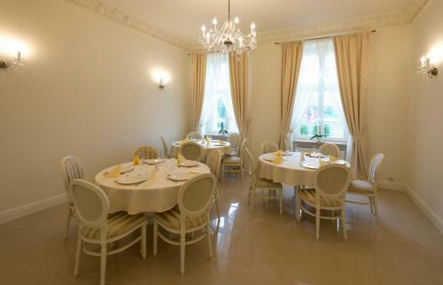Hotel Spa Akacjowy Dw�r