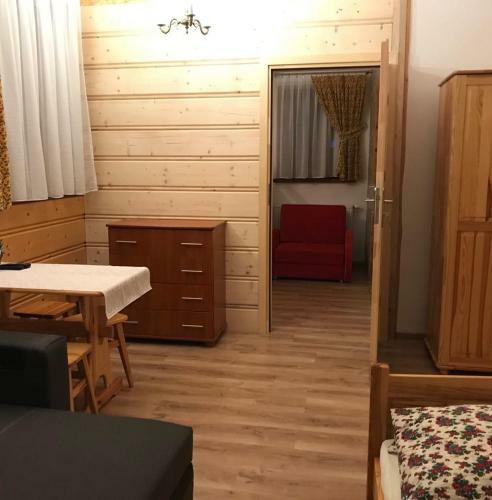 Pokoje Go?cinne U Og�rk�w