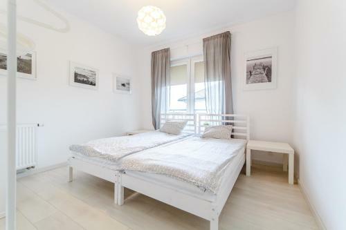 Equilibrium Apartments