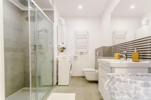 Equilibrium Apartments