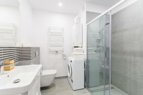 Equilibrium Apartments