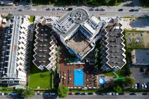 Hotel Maloves Spa & Resort
