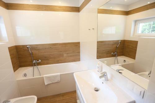 Hostal Abies Villa