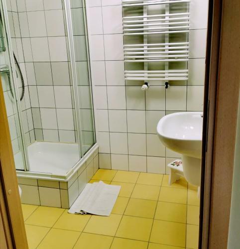 Hostal Hotelik Restauracja Kaprys