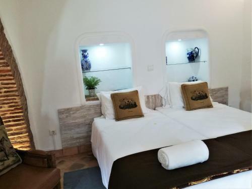 Bed & Breakfast Aloendro Blue Residence