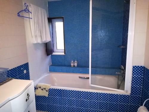 Bed & Breakfast Aloendro Blue Residence