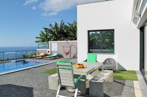 Villa Grayci's House By Ourmadeira